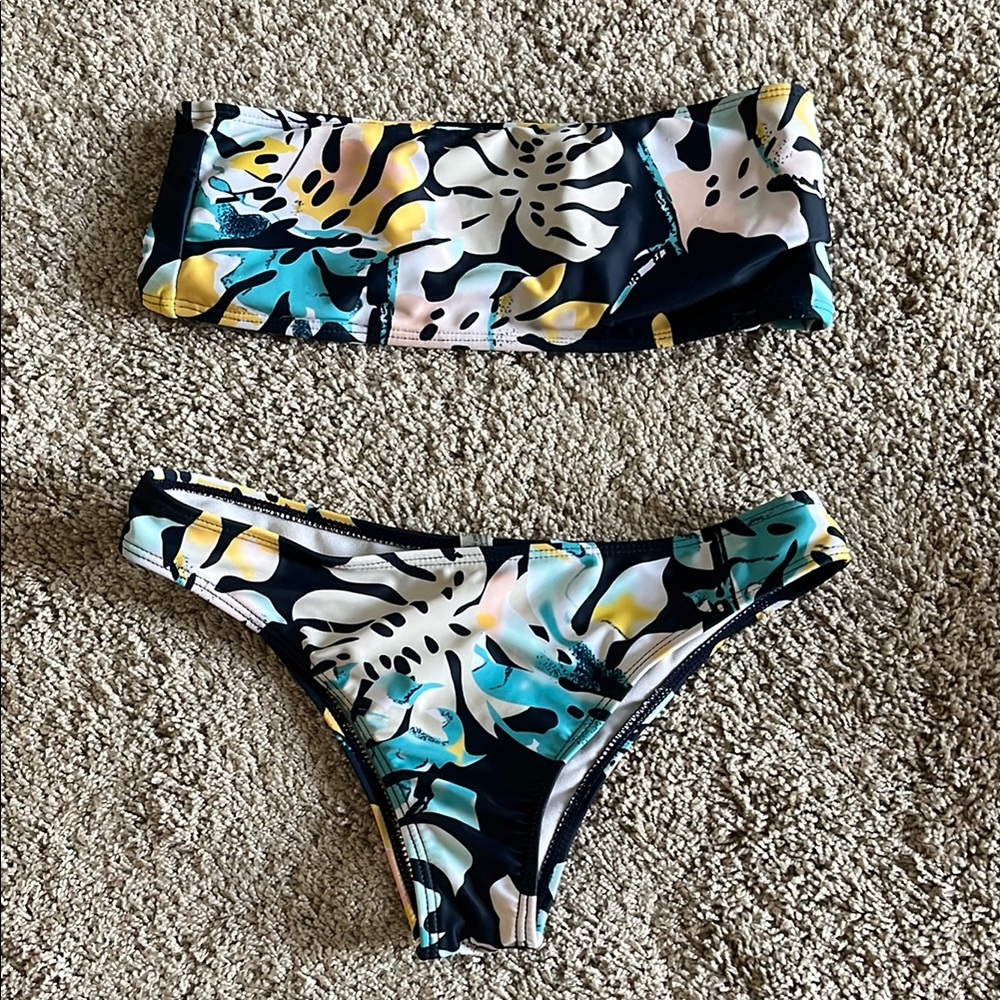 Floral Bikini Set in Black and Blue